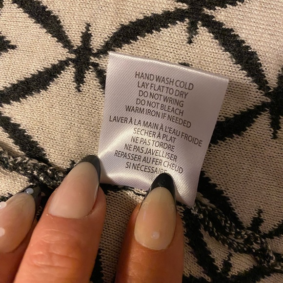 belle by Bellini Size S Cream black
Orange Accented Open Front... - Picture 3 of 5